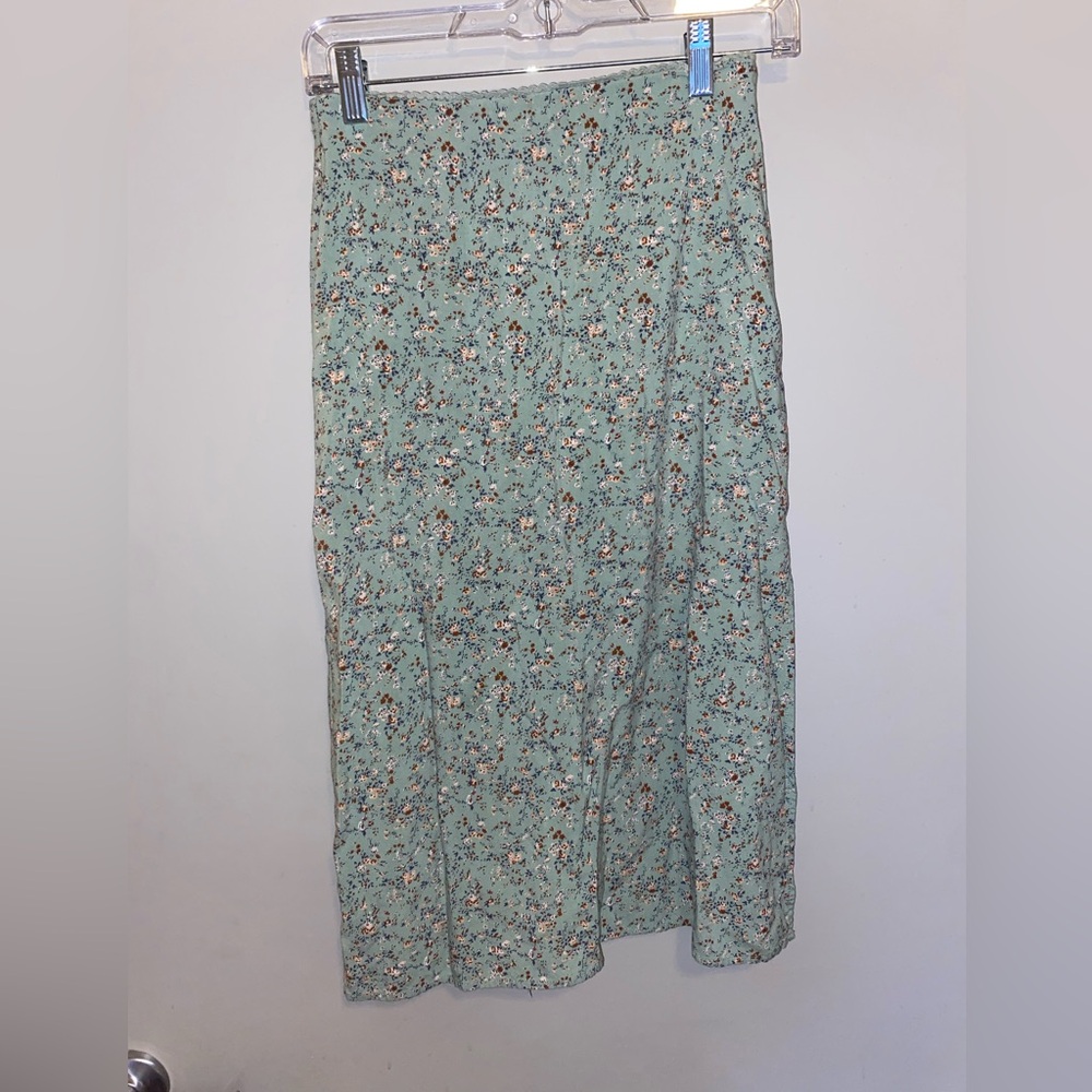 Green Floral Mid Length Skirt